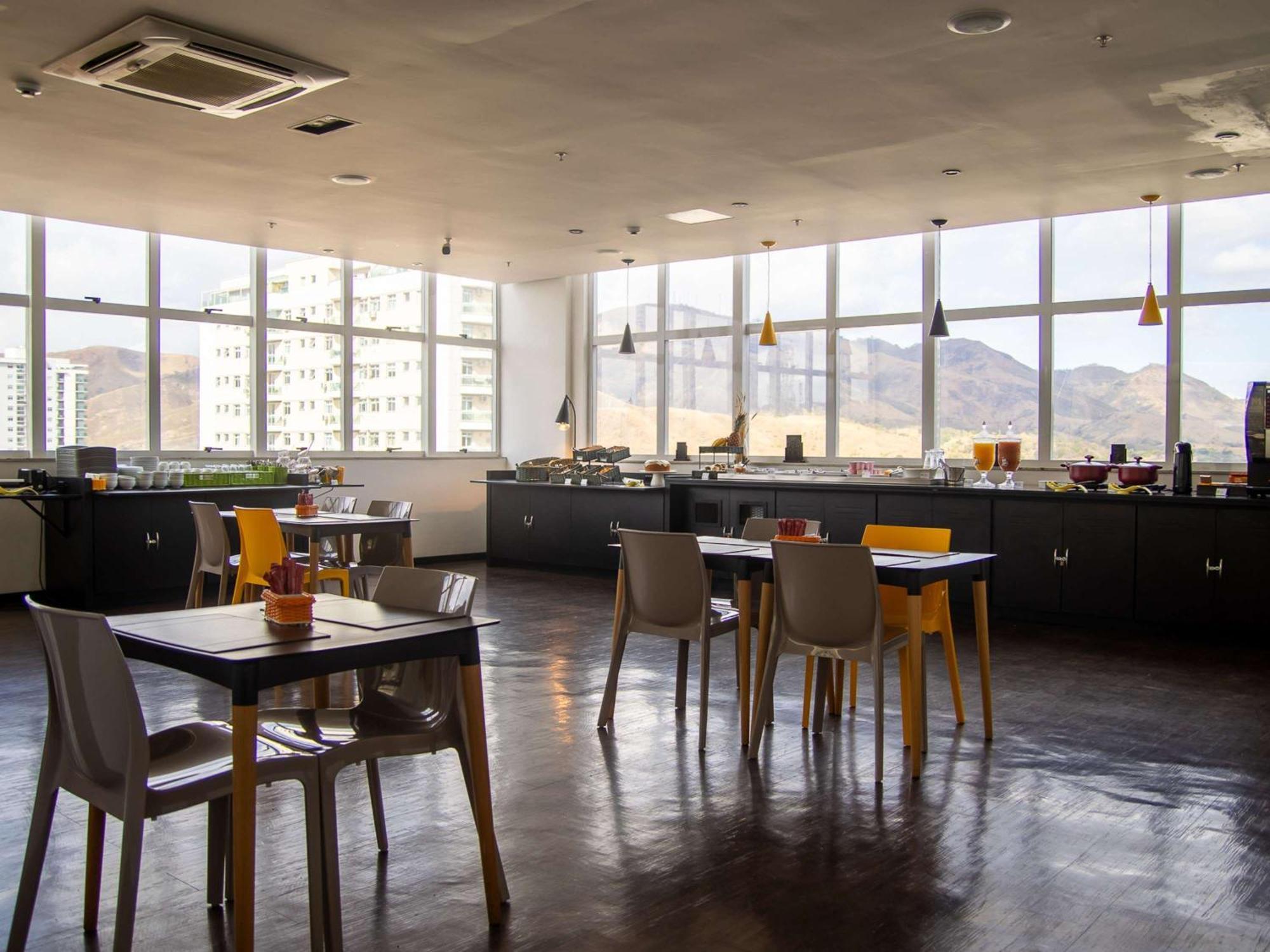Ibis Styles Tres Rios Hotell Exteriör bild