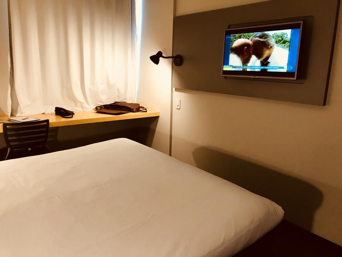 Ibis Styles Tres Rios Hotell Exteriör bild